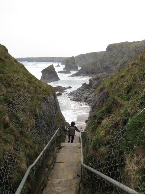 Bedruthan Steps down to the beach