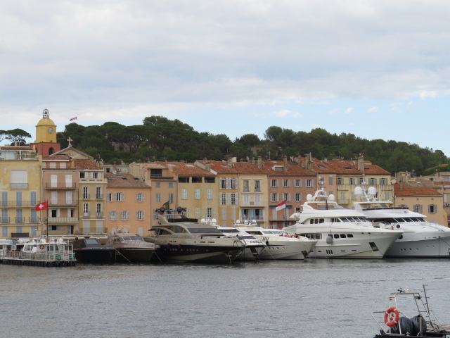 St Tropez Boats v Buildings